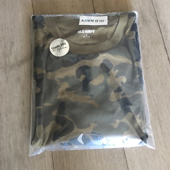 NWT OLD NAVY CAMOUFLAGE T SHIRT : MEDIUM - Picture 3 of 3